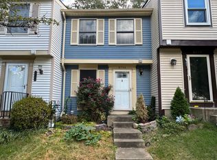 8756 Susquehanna St, Lorton, VA 22079