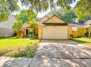 2006 Creekshire Dr, Sugar Land, TX 77478