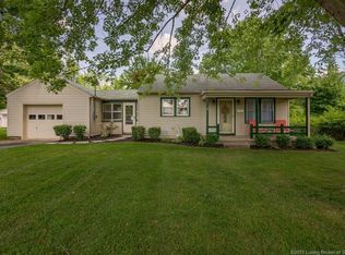 972 Allen St, Scottsburg, IN 47170