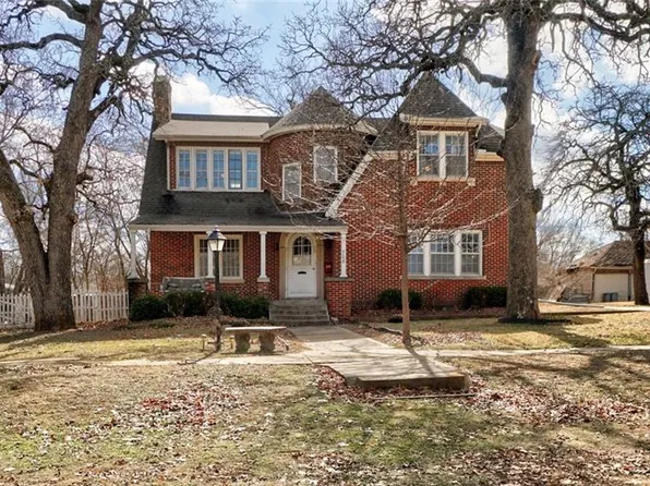 708 W Washington St, Tecumseh, OK 74873