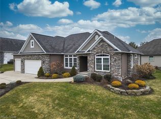 2321 Kinross Cir, North Canton, OH 44720