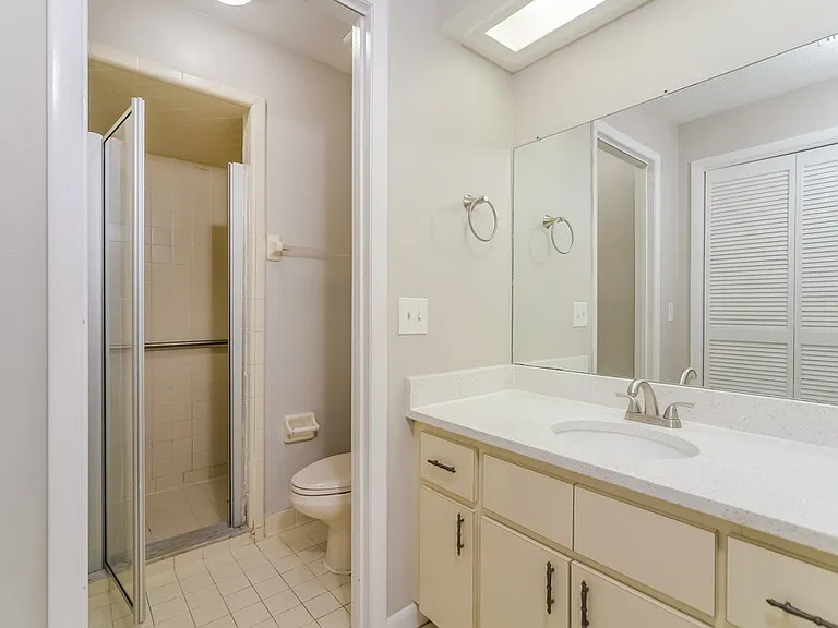 104 Daisy Dr SE — Photo 12