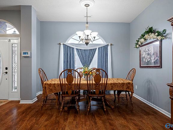 4th image of 4908 Montauk Trl