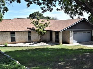 117 Skyview Dr, Kerrville, TX 78028