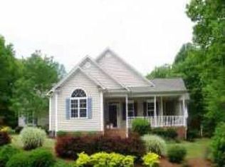 3704 Farmstone Dr, Raleigh, NC 27603