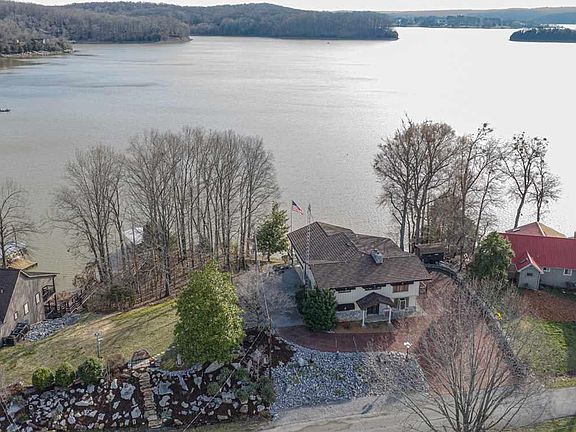 4th image of 456 Skyline Dr
