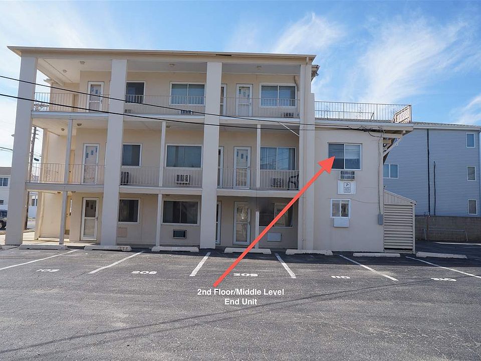 1st image of 3918 Landis Ave #211