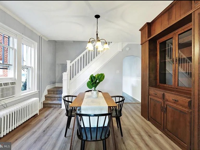 2133 Fairview St — Photo 16