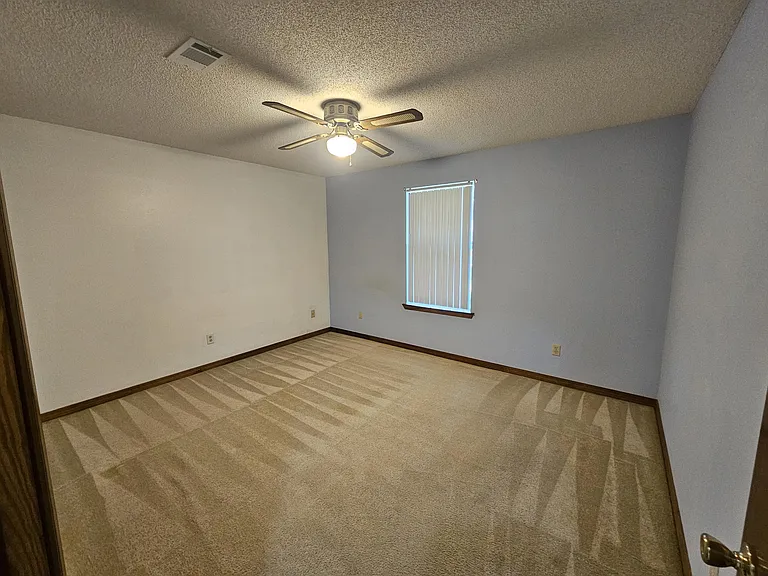 7854 Pleasant Oaks Ave — Photo 23