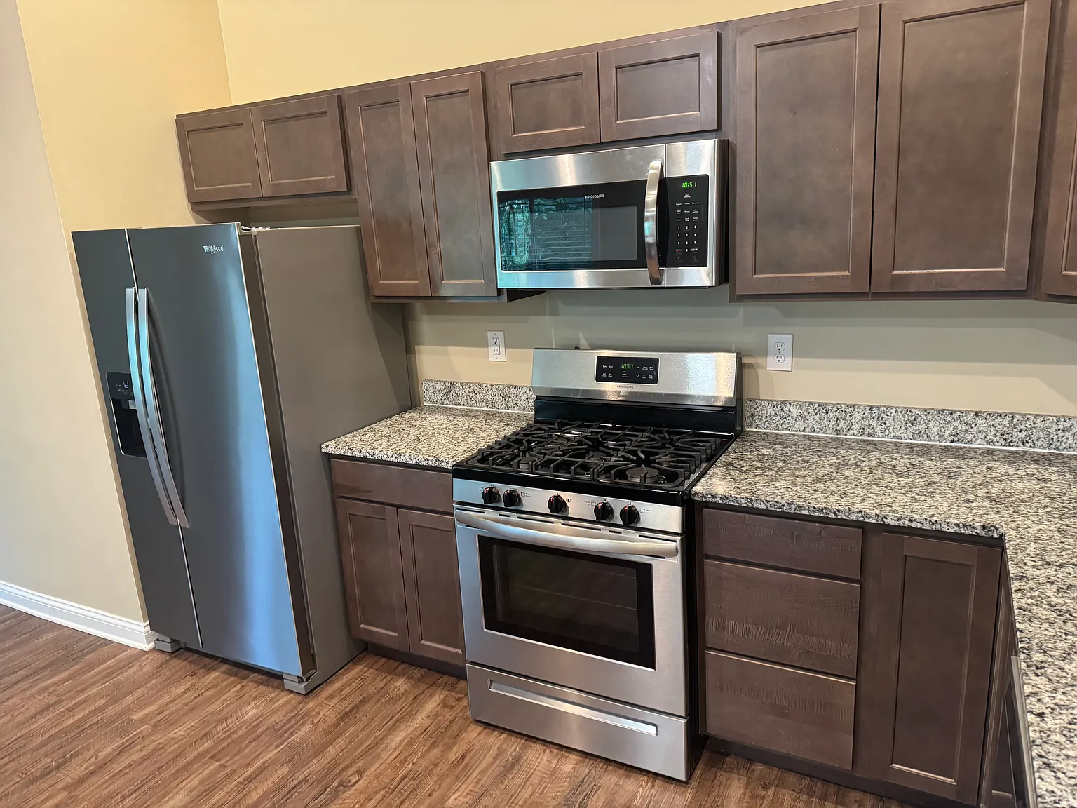 3 bed, 1225 sqft, $1,495 — Photo 4