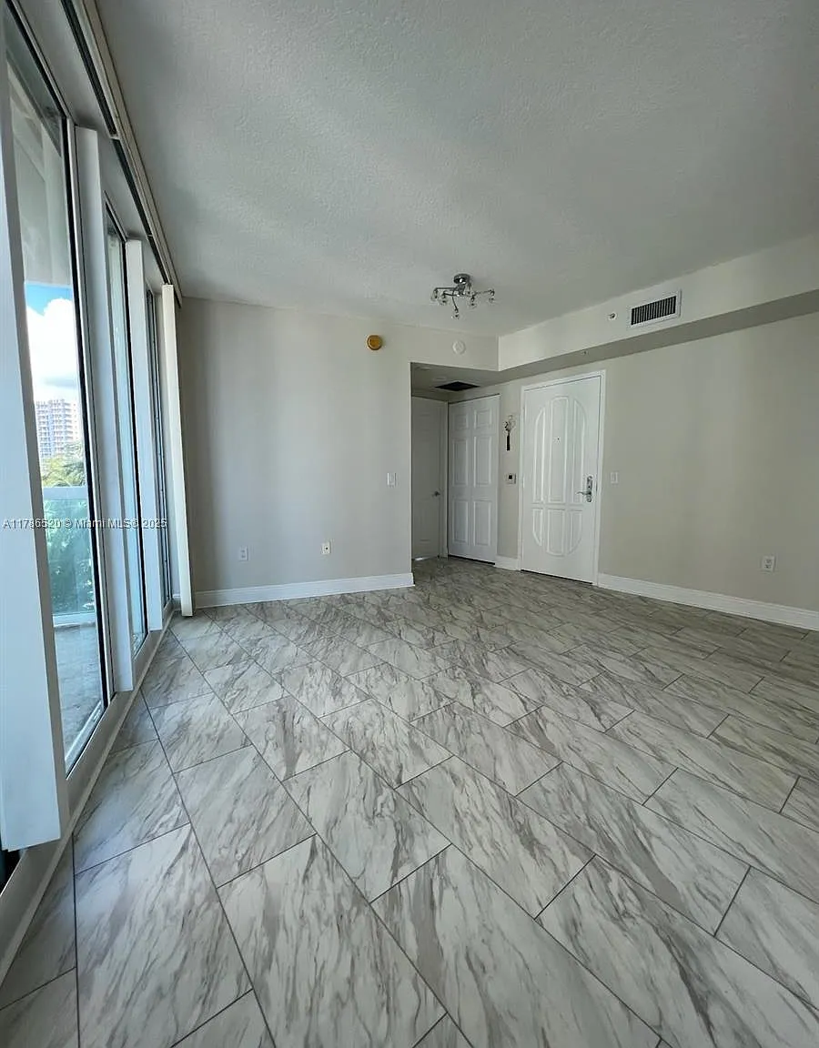 100 Hidden Bay Condo — Photo 3