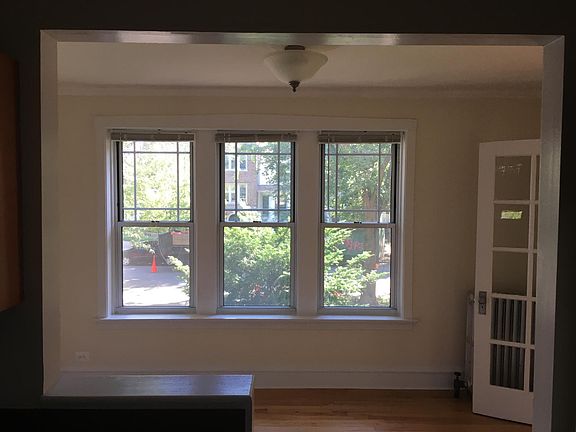 4th image of 4522 N Greenview Ave APT 1B