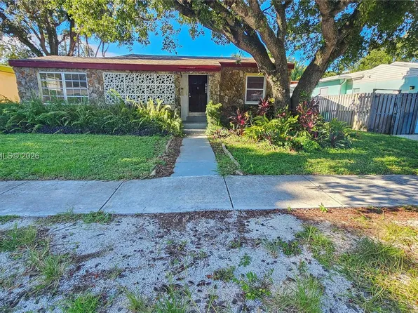 214 SW 2nd Pl, Dania, FL 33004