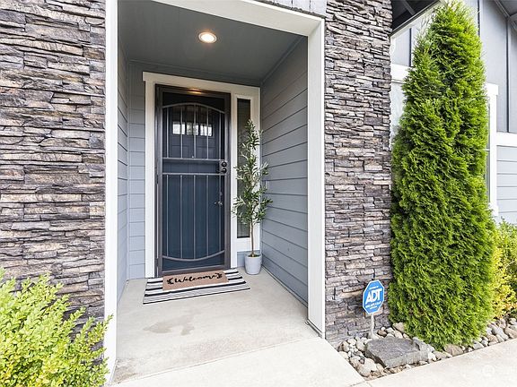 3rd image of 805 20th Avenue