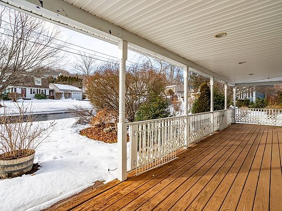 5th image of 23 Long Hill Dr