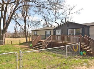 101 4th Ave, Smithville, TX 78957