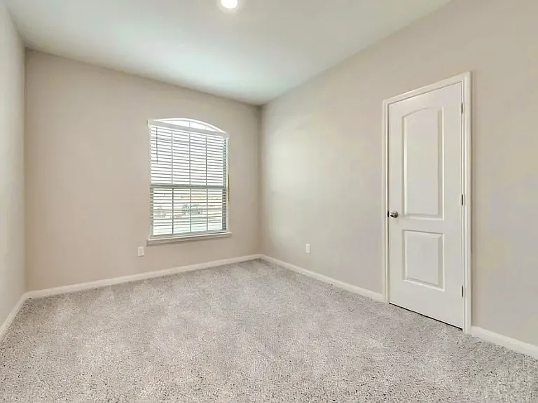 2304 Dahlia Way — Photo 9