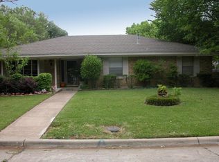 2418 Greenwood Dr, Grand Prairie, TX 75050