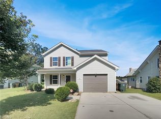 3661 Briarmeade Rd, Greensboro, NC 27405