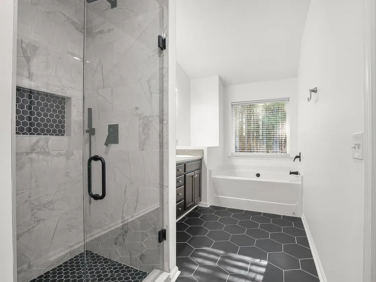 702 Barberry Dr — Photo 20