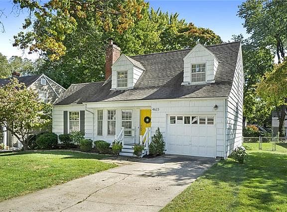 3rd image of 4623 W 70th St
