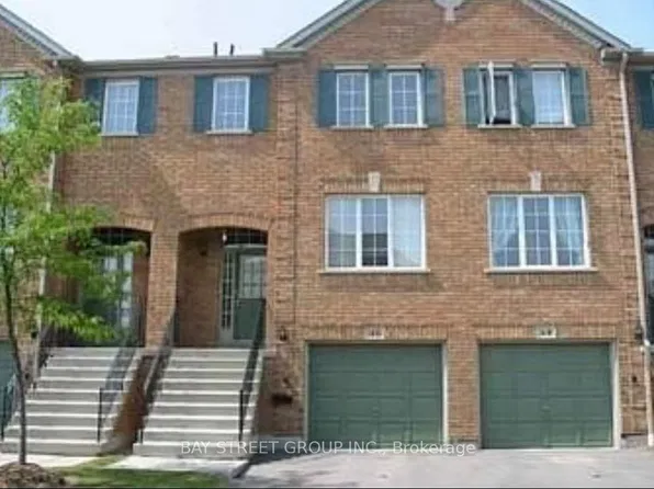 5530 Glen Erin Dr #48, Mississauga, ON L5M 6E8