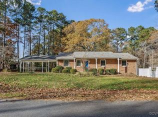 15606 Pine St, Church Road, VA 23833