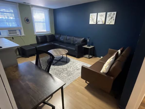 2818 N Ashland Ave #G