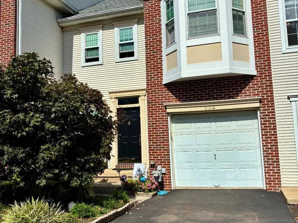 224 Lookout Pl, Wayne, PA 19087