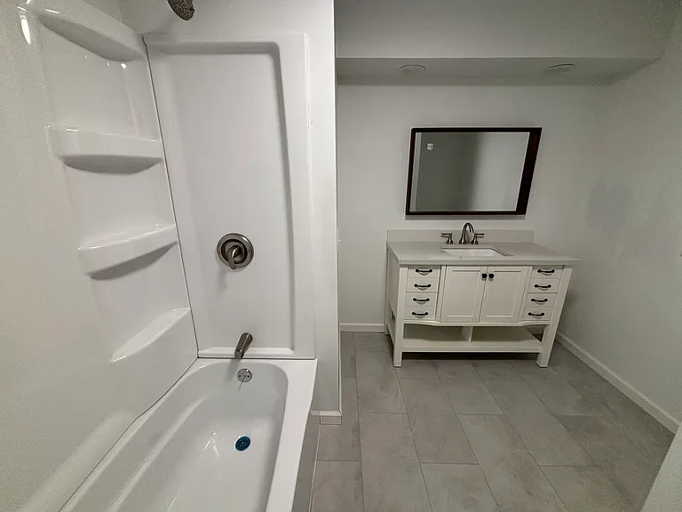 1580 Grandview Dr — Photo 6