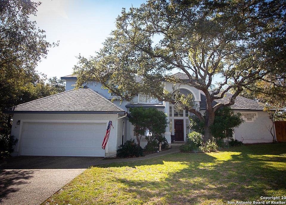 1st image of 8526 FAIRWAY TRACE DR