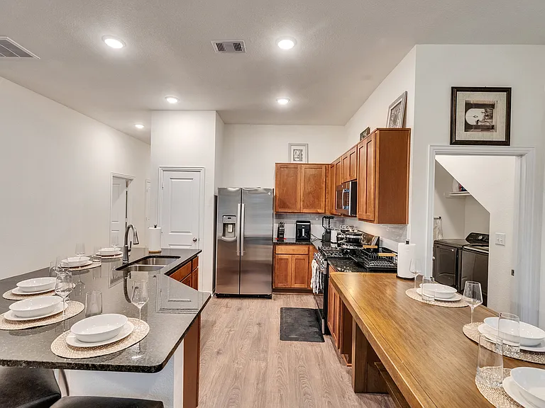 409 Magnolia Ln — Photo 10