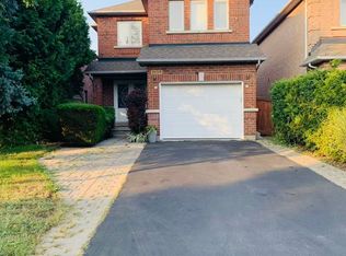 2129 Frontier Dr, Oakville, ON L6M 3S3