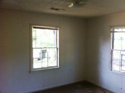 2nd image of 538 19th St