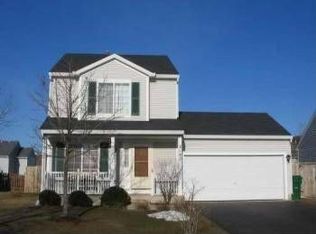 2182 N Stonehedge Ct, Round Lake Beach, IL 60073