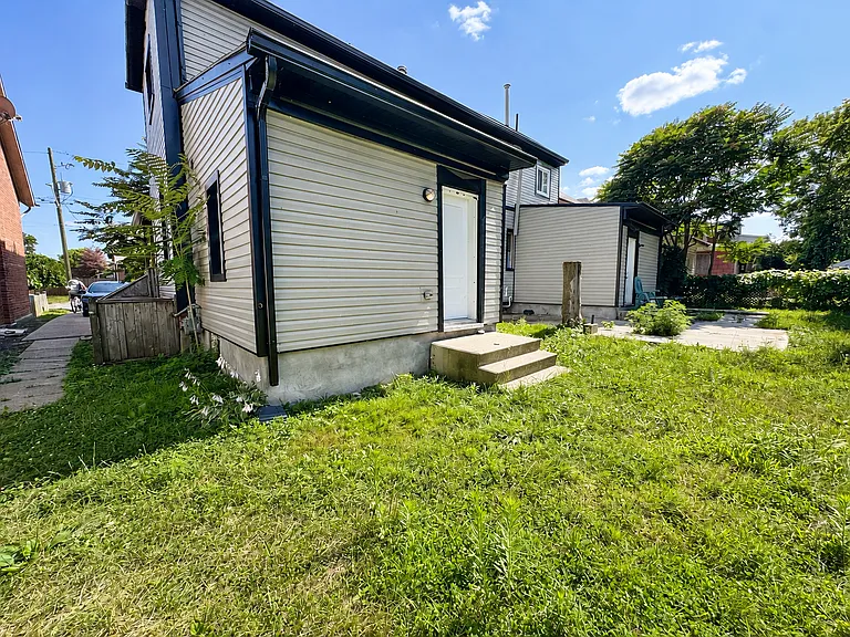 24 Cayuga St #A — Photo 24