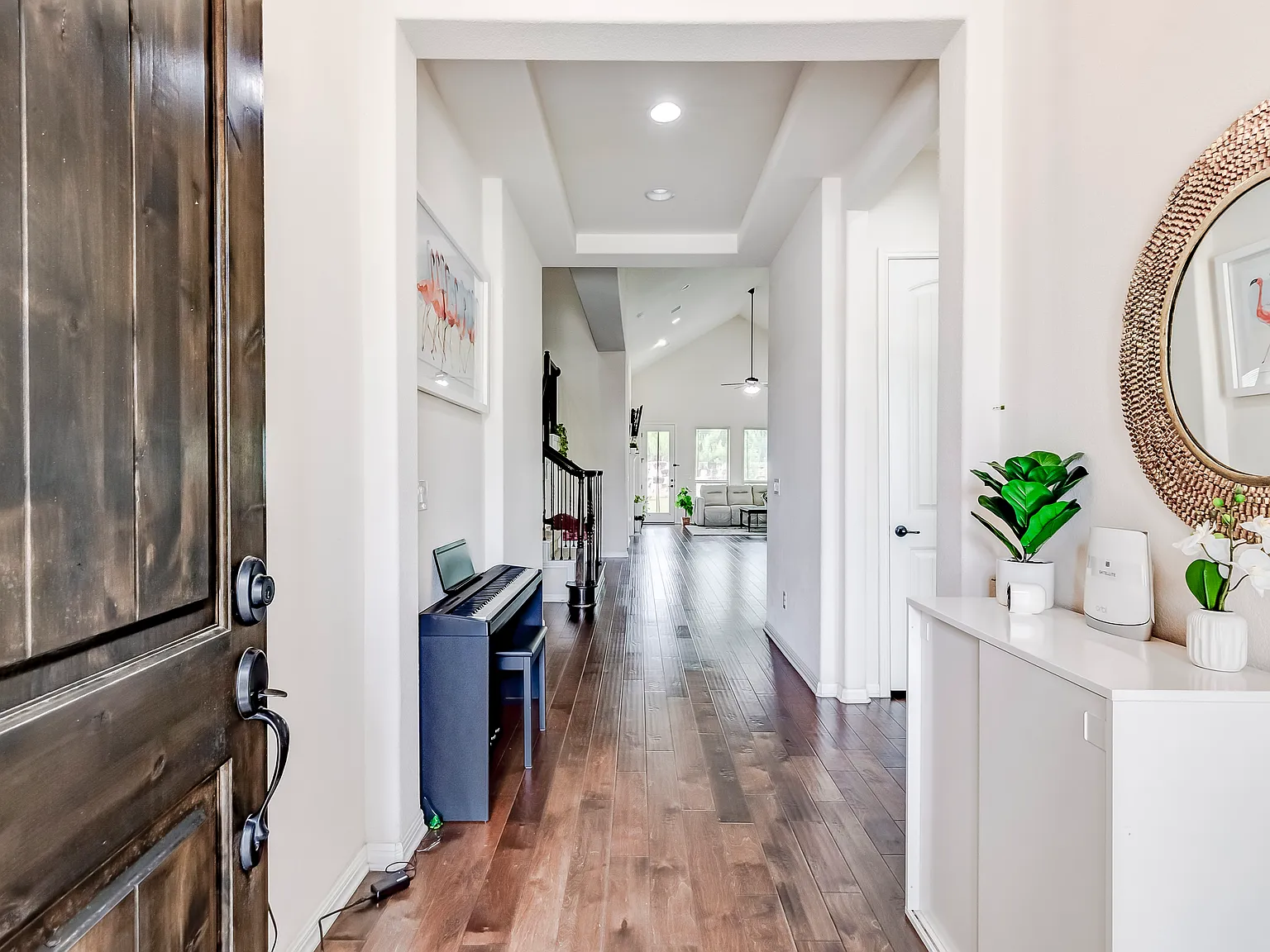 4 bed, 3.5 bath, 2990 sqft, $2,900 — Photo 3