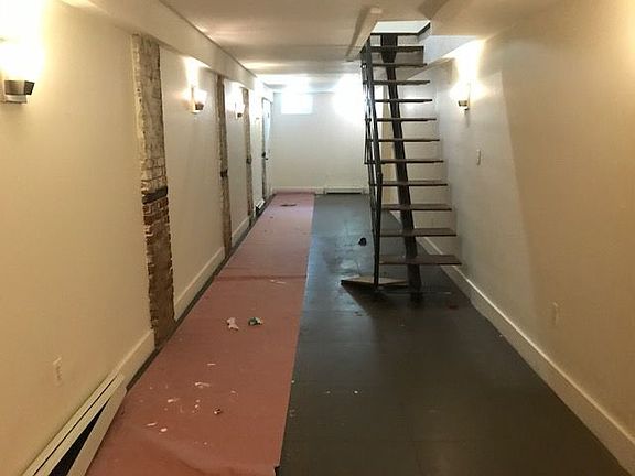 5th image of 197 Stockholm St APT 1R