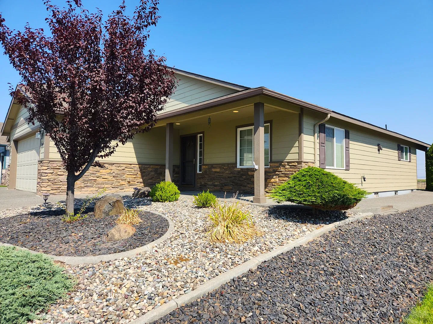 Rent Ready Home W/Golf Course Views — Photo 2