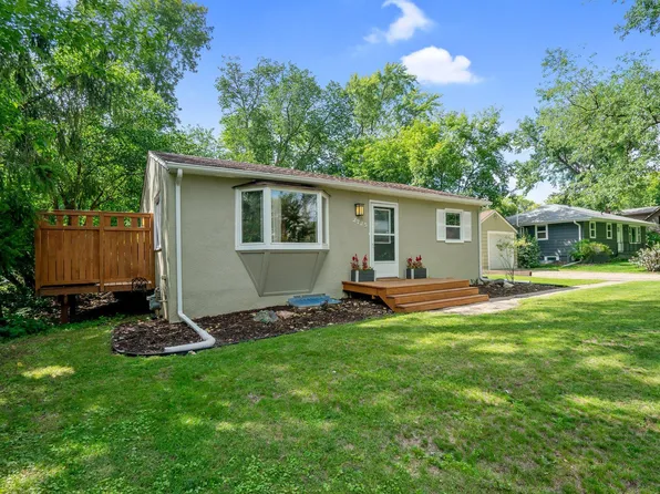 2725 Magnolia Ln N, Plymouth, MN 55441