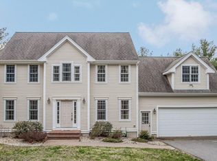 446 Little Sandy Pond Rd, Plymouth, MA 02360