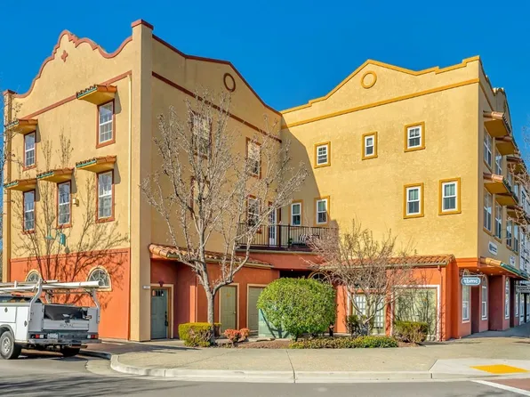 11 Johnson Street, Windsor, CA 95492