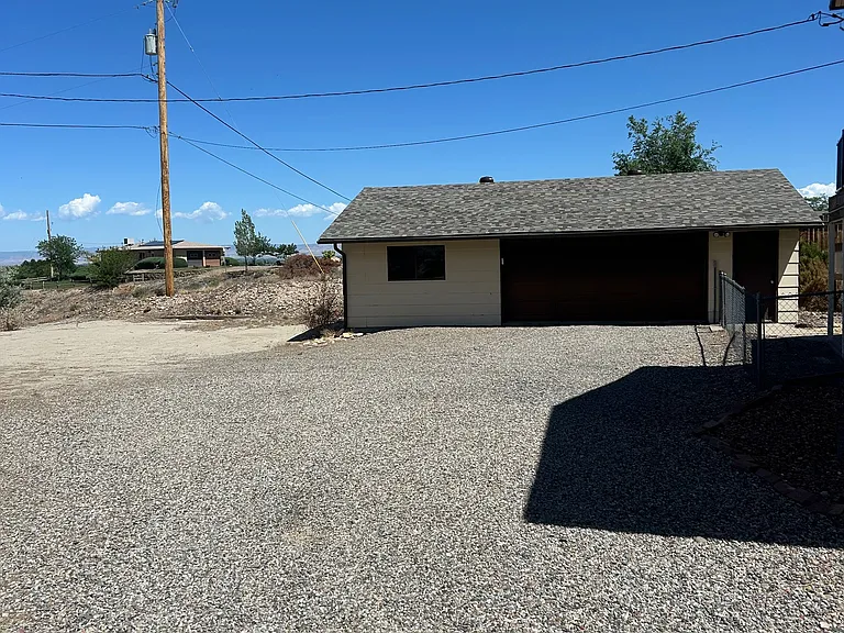 425 Rio Vista Rd — Photo 27