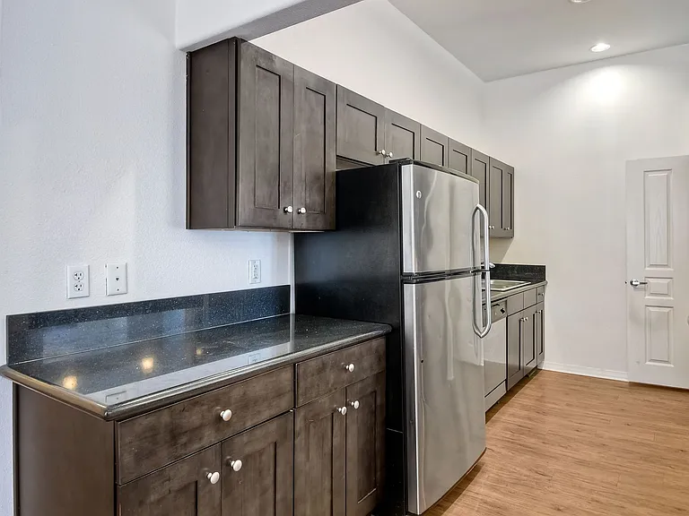 Harborview Apartments — Photo 52