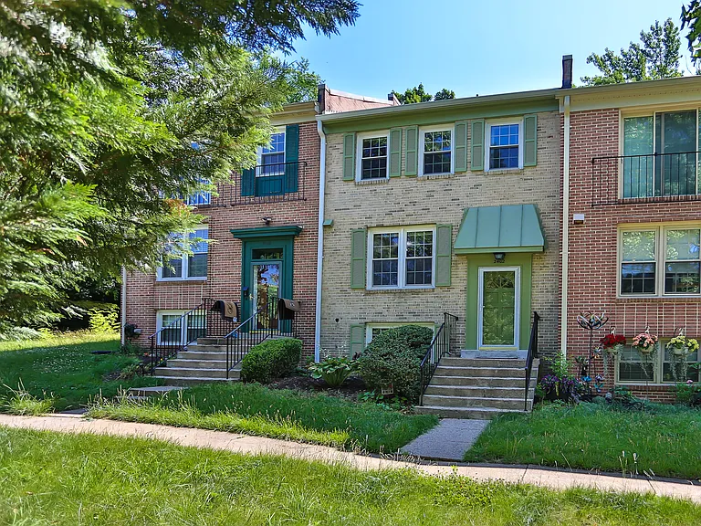 2402 Windbreak Dr — Photo 1