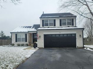 1399 Eddy Ln, Lake Zurich, IL 60047