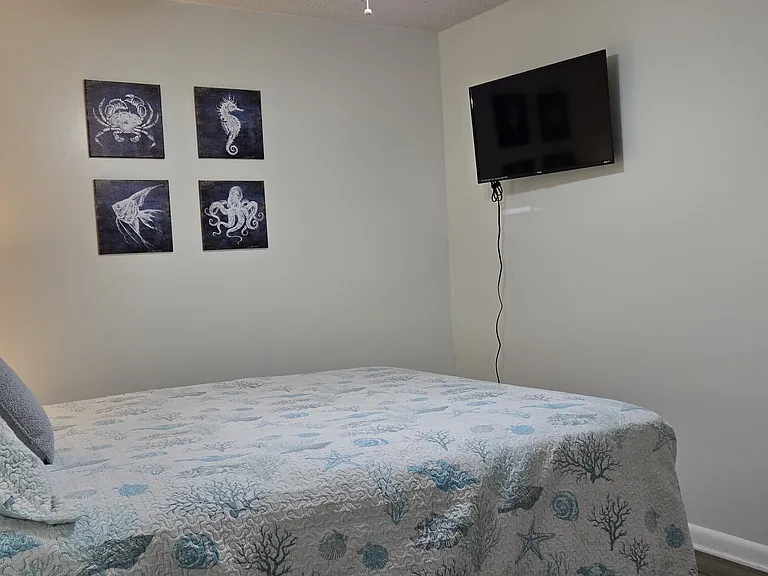 72 E Grand Ave #100 — Photo 25