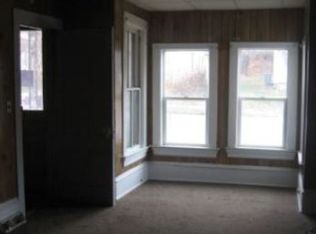 301 5th Ave, Moline, IL 61265