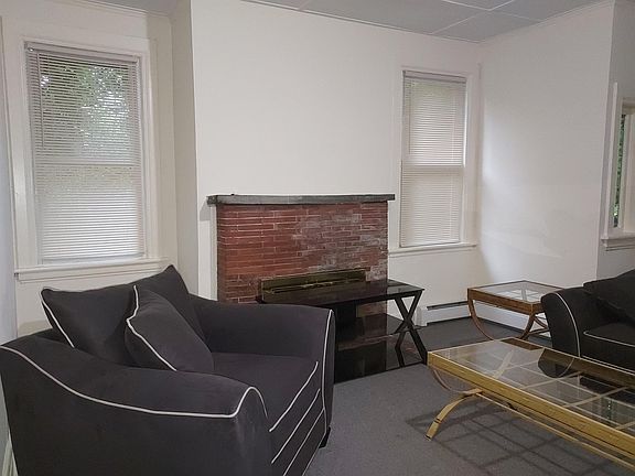 3rd image of 125 Highland Pl #2