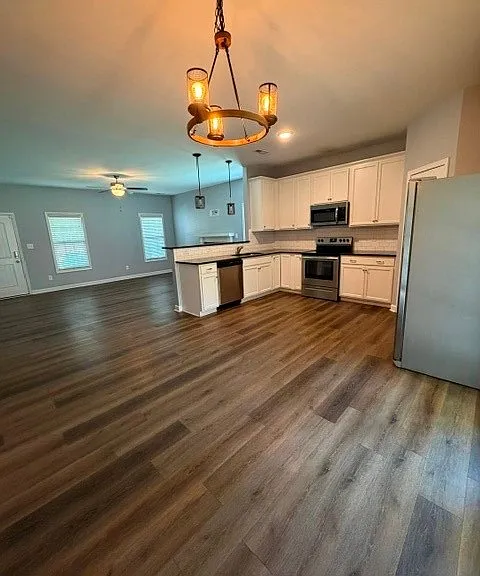 6862 Cedar Creek Rd — Photo 2